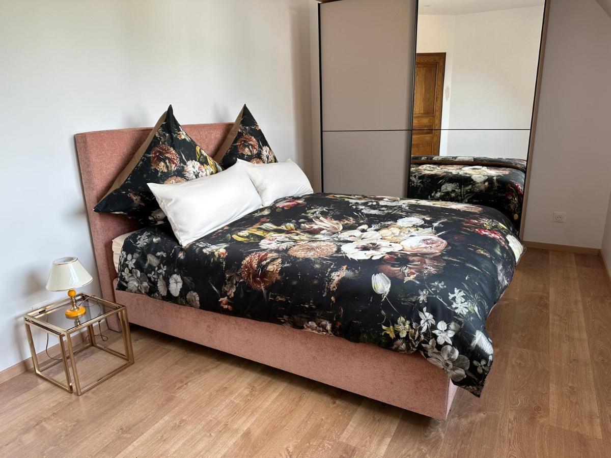 Ferienwohnung Au Parfum Des Roses Gunstett Exterior foto